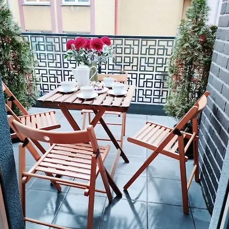 Appartement Dla 1-4 Osob W Golden House Wrocław